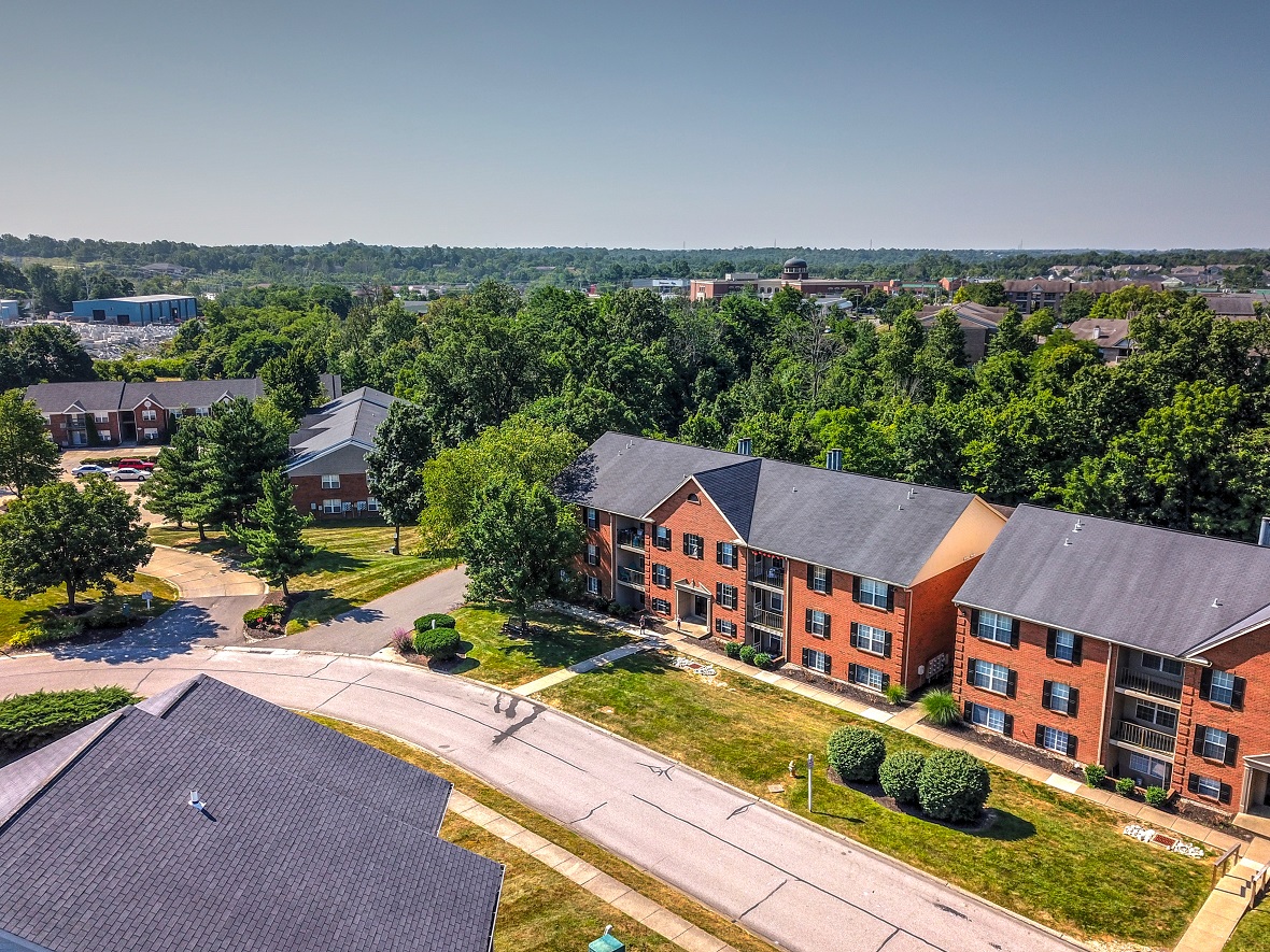 Tour Sky Harbor Apartments in Burlington KY